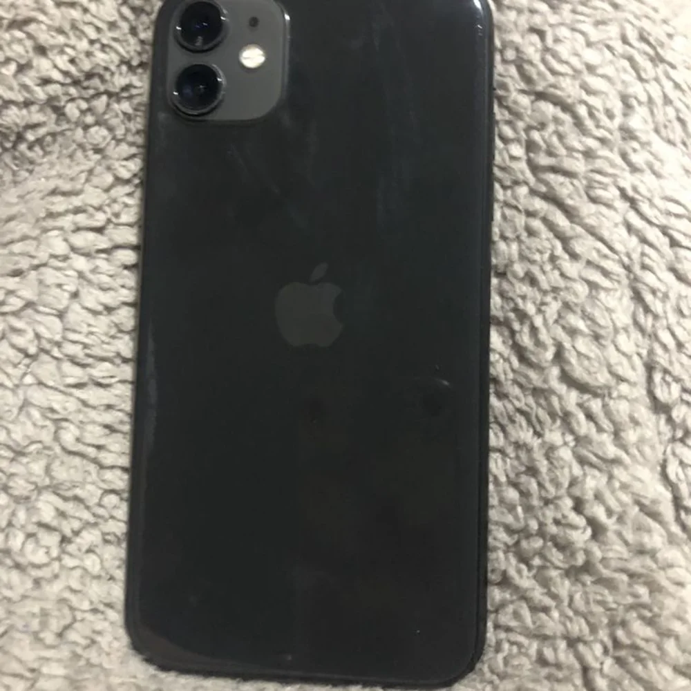 Apple iPhone Midnight Black